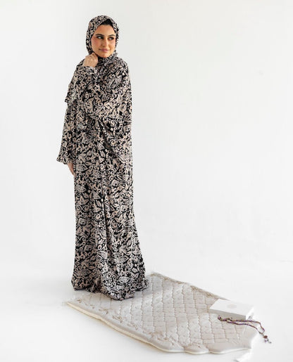 Cotton Woman Prayer Set