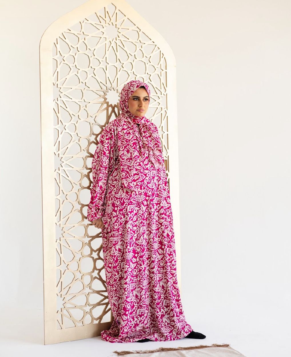Cotton Woman Prayer Set