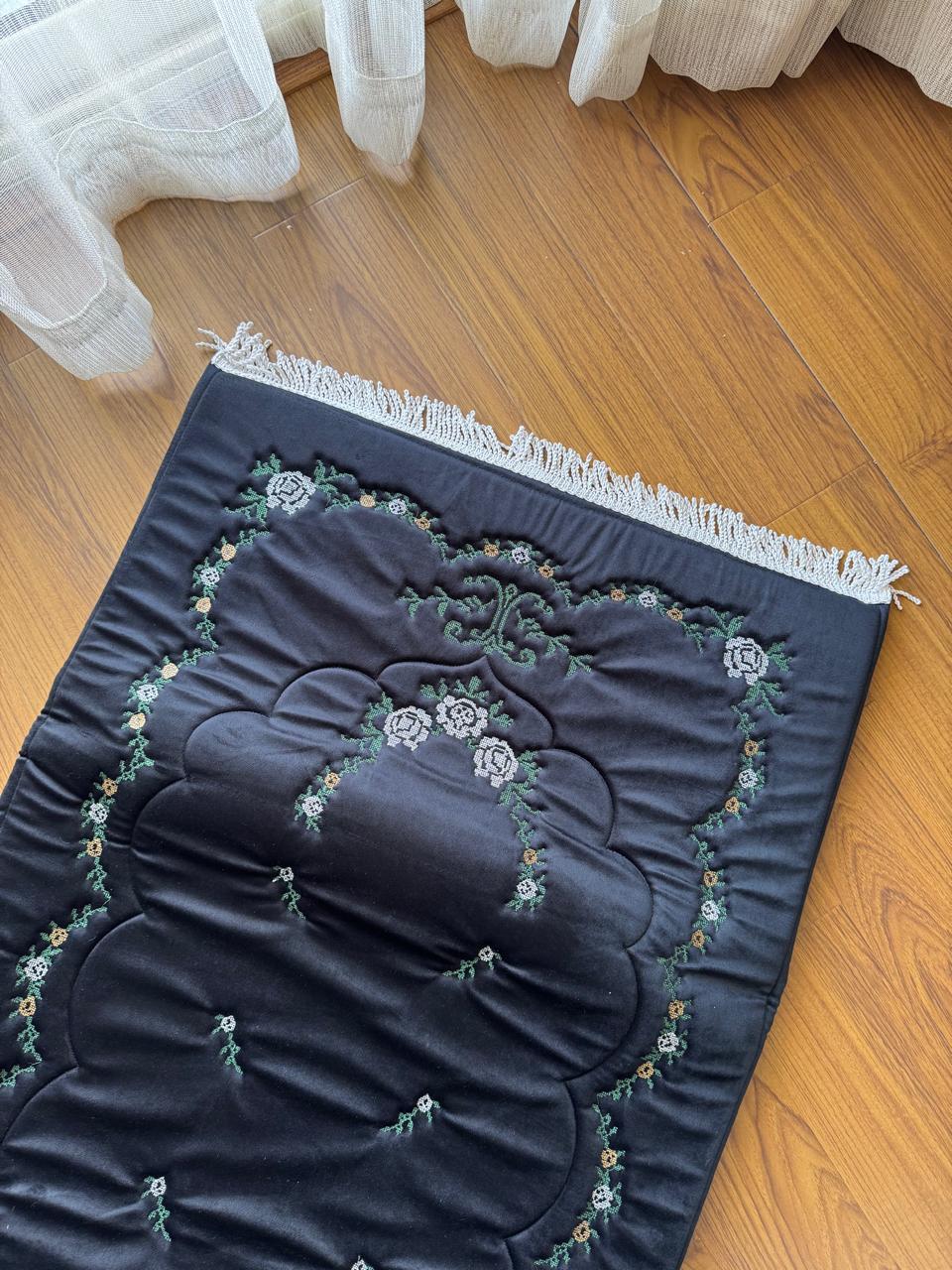 The Floral Cloud Sajda