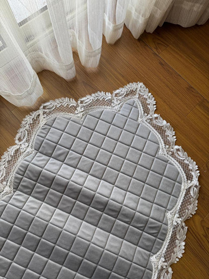 The Padded Sleek Arabesque Sajda